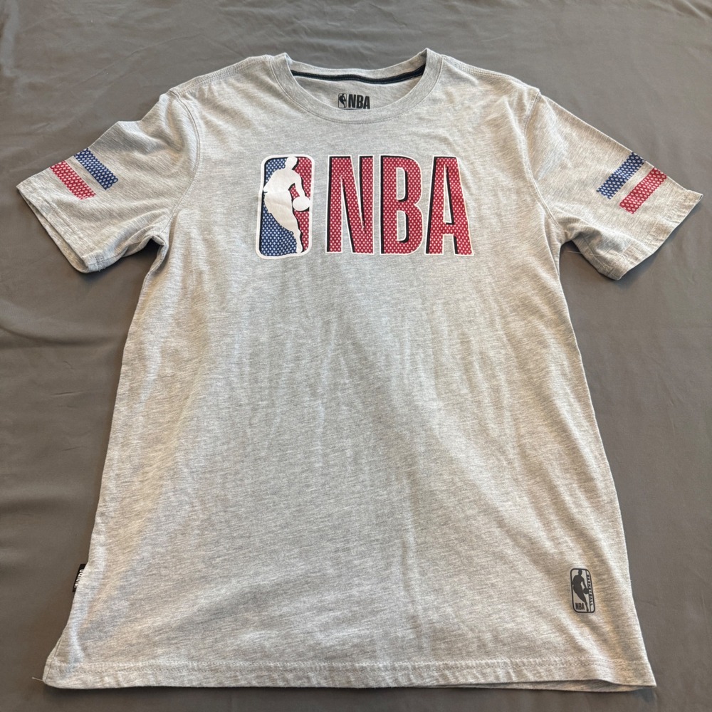 NBA Mens Logo Graphic T-Shirt Heather Gray Short Sleeve Size Medium Basketball